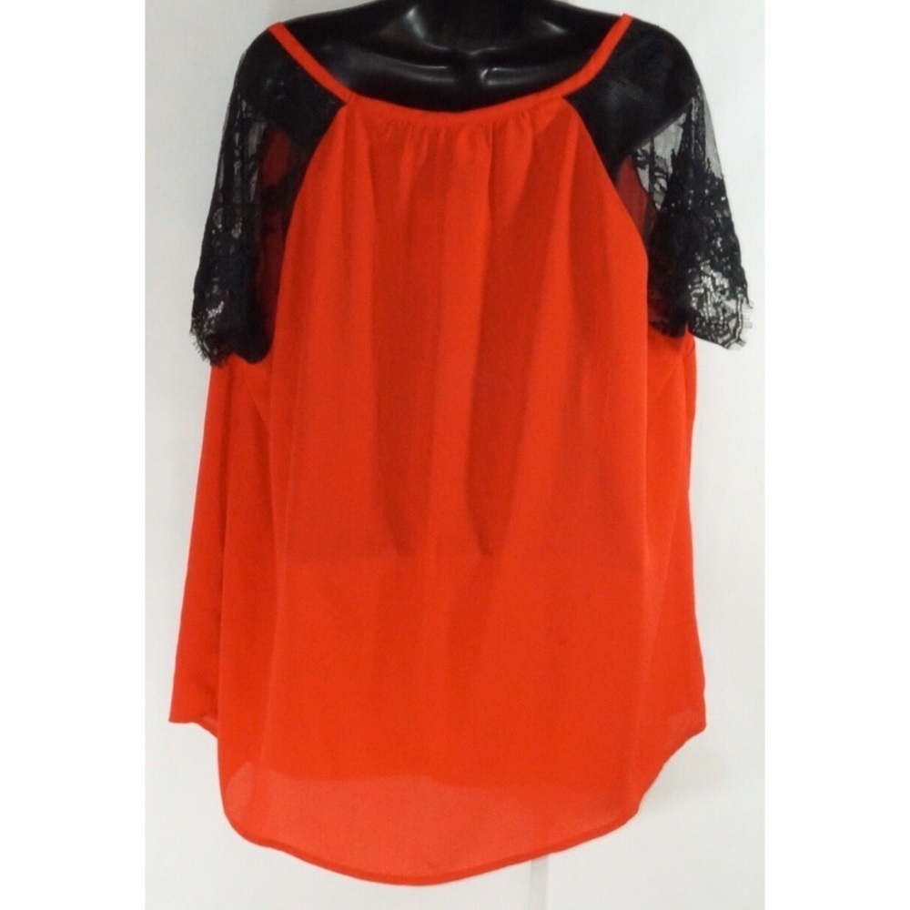 Torrid Red Blouse Black Short Embroidered Sleeve 1 - Picture 3 of 6